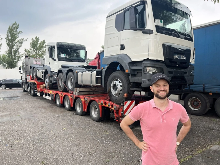PACE Forwarding pomyślnie dostarcza 6 nowych ciężarówek MAN z Polski do portu w Marsylii